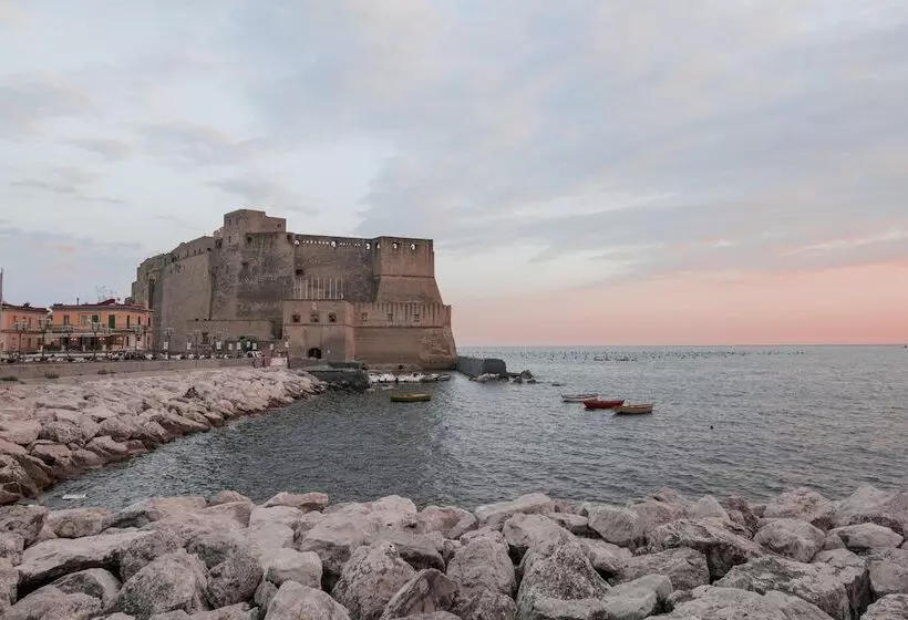 هتل Royal Continental