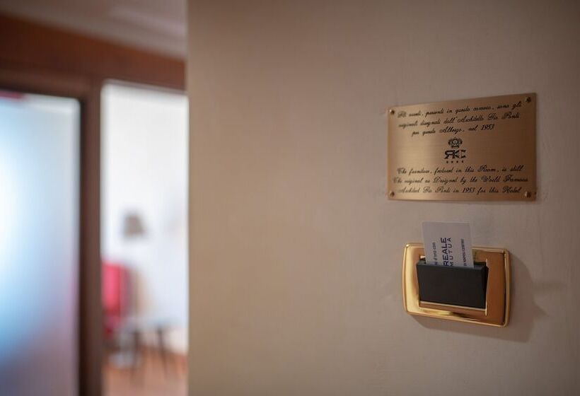 هتل Royal Continental