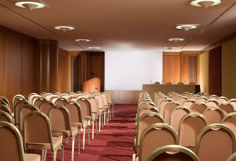 هتل Royal Continental