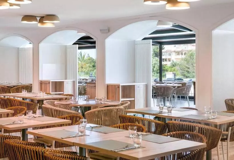 Salles Hotels Marina Portals