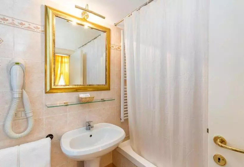 هتل Villa Casanova