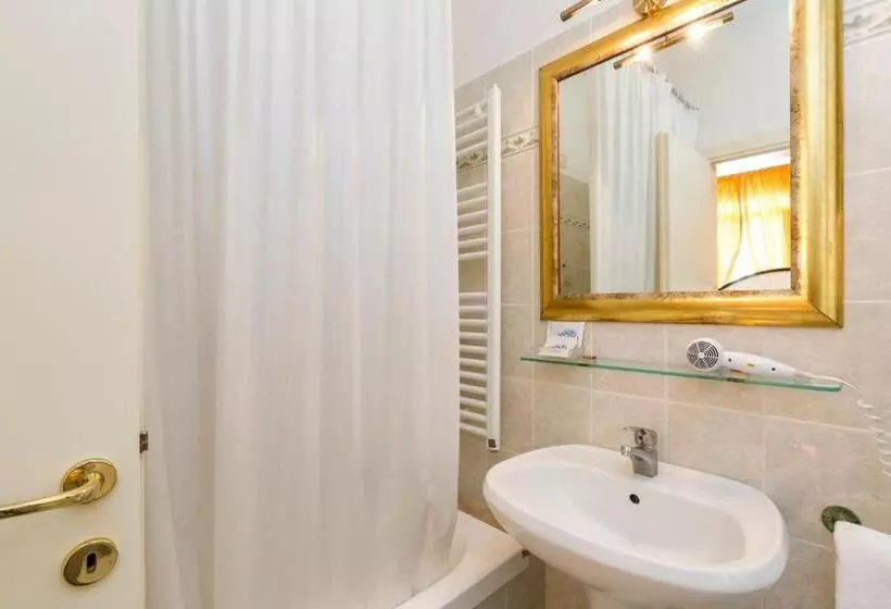 هتل Villa Casanova