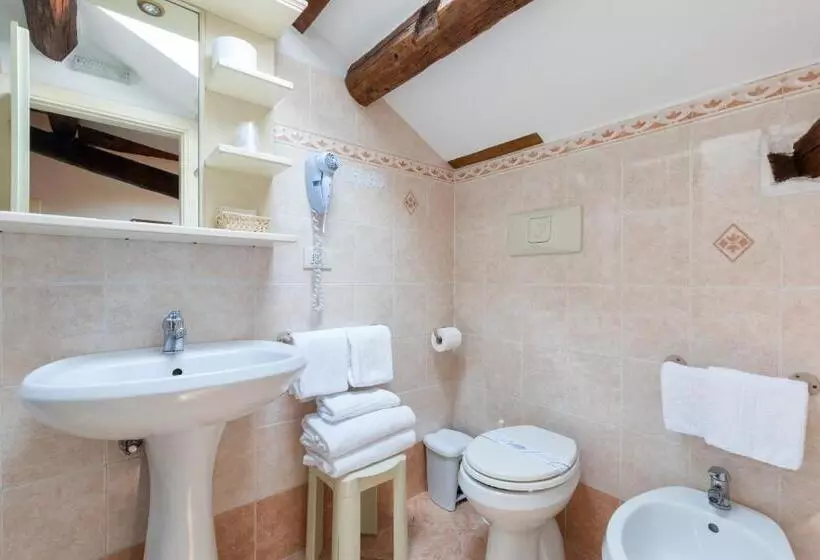 هتل Villa Casanova