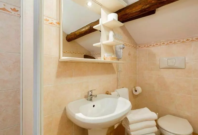 هتل Villa Casanova