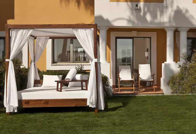 Отель Zahara Resorts & Villas