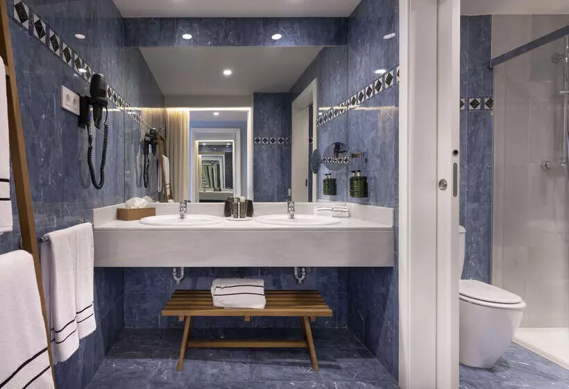 Отель Zahara Resorts & Villas