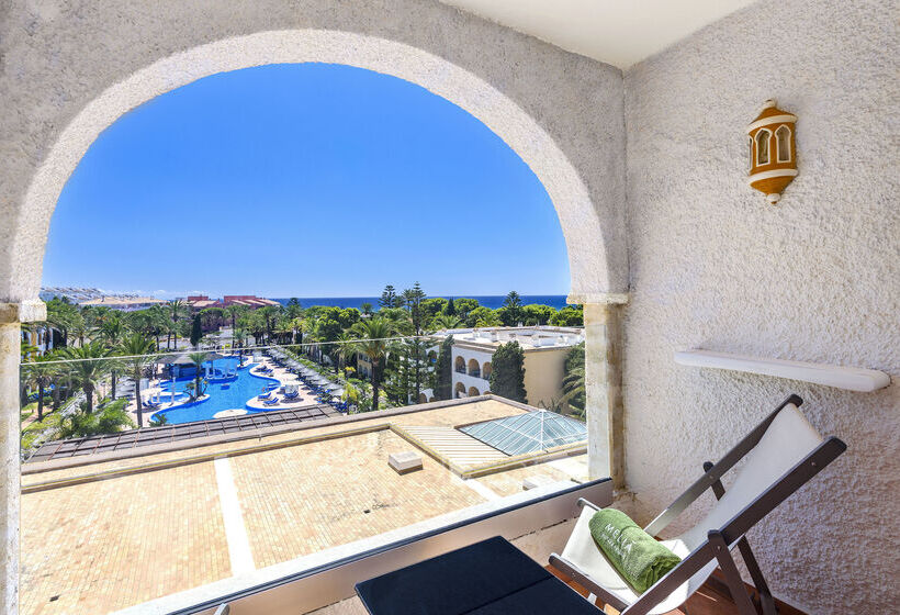 Hotel Zahara Resorts & Villas