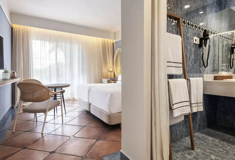 Отель Zahara Resorts & Villas