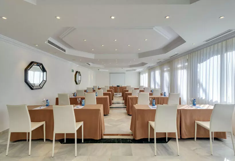 Отель Zahara Resorts & Villas