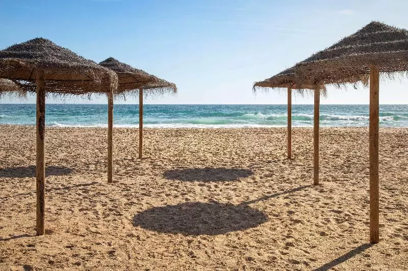 Отель Zahara Resorts & Villas