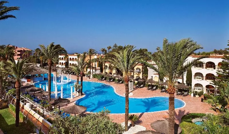 Отель Zahara Resorts & Villas