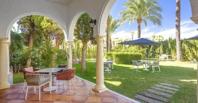 Отель Zahara Resorts & Villas