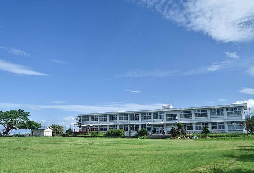 فندق صغير Yukusa Ohsumi Umi No Gakko