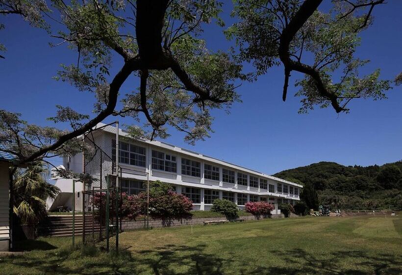 فندق صغير Yukusa Ohsumi Umi No Gakko