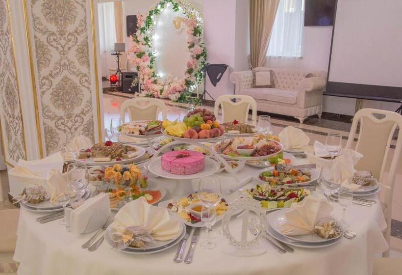 فندق готель баронський двір