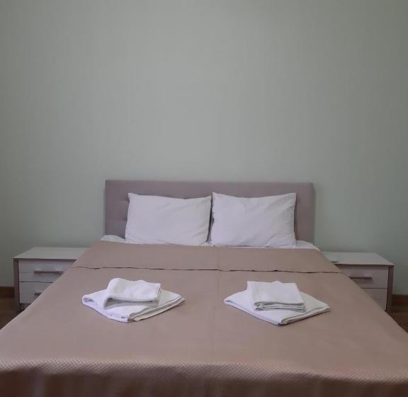 فندق готель баронський двір