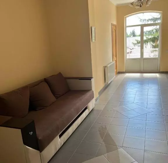 Hotelli готель баронський двір