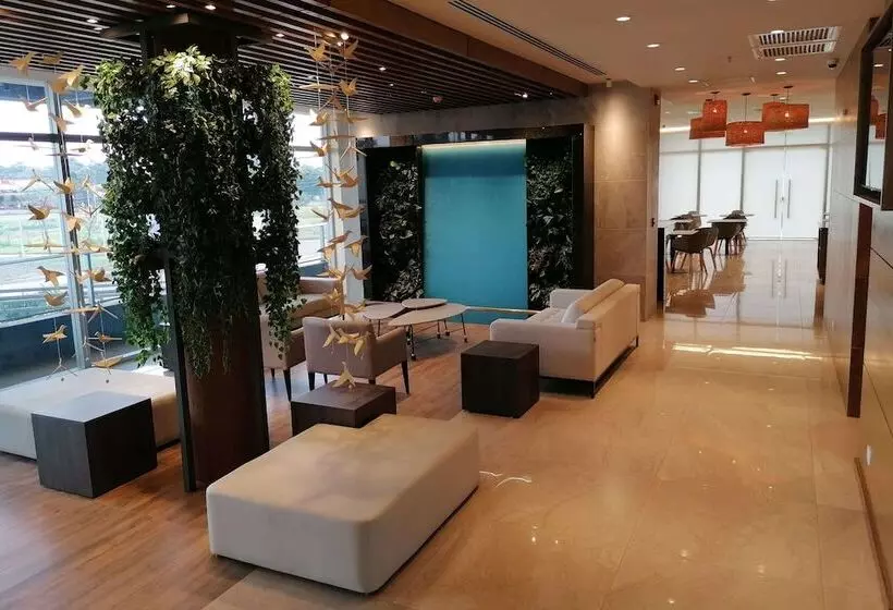 هتل Dazzler By Wyndham Ciudad Del Este