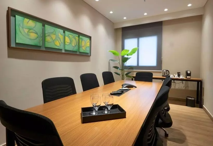 هتل Dazzler By Wyndham Ciudad Del Este