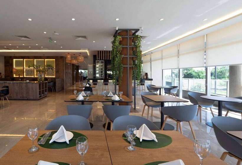 هتل Dazzler By Wyndham Ciudad Del Este