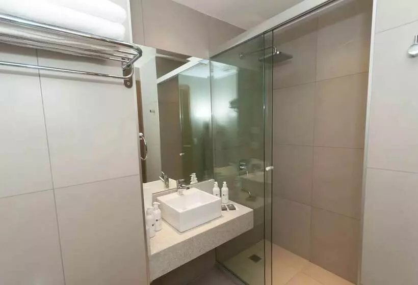 هتل Dazzler By Wyndham Ciudad Del Este