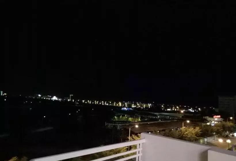 هتل Khách Sạn Trường Long