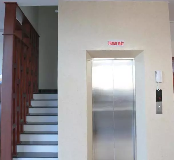 هتل Khách Sạn Trường Long