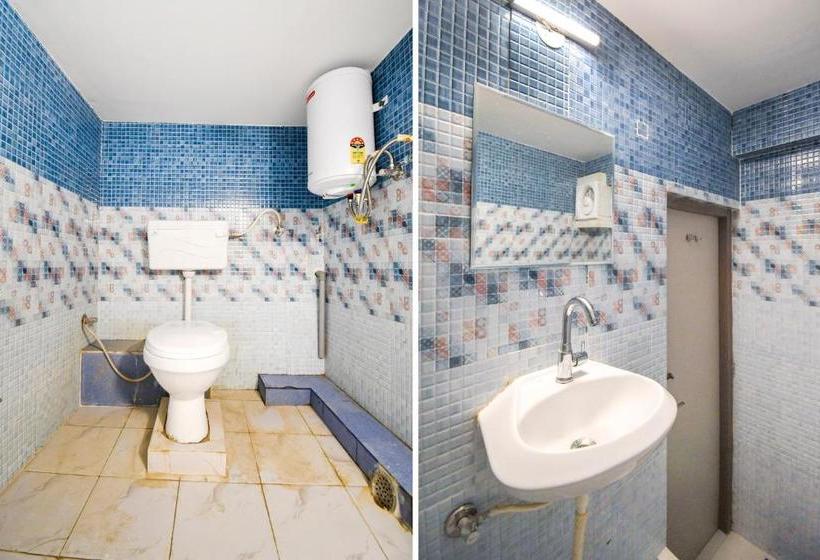 호텔 Oyo 70123 Sada Shiv Guest House