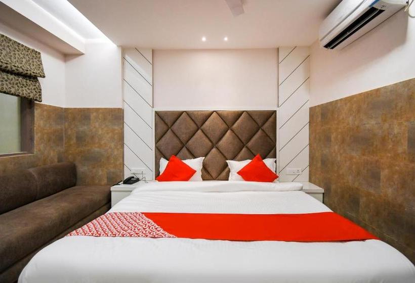 فندق Oyo 70123 Sada Shiv Guest House