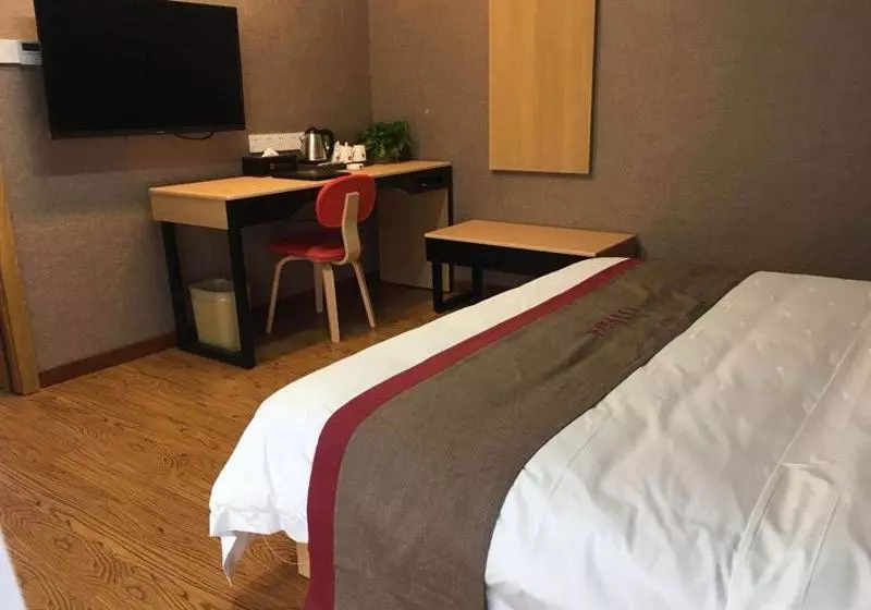 هتل Thank Inn  Chongqing Railway West Station Bashan International
