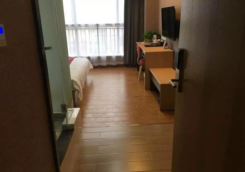 هتل Thank Inn  Chongqing Railway West Station Bashan International