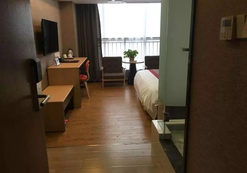 هتل Thank Inn  Chongqing Railway West Station Bashan International