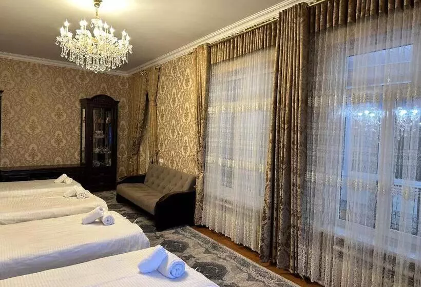 ペンション Guest House Chehra