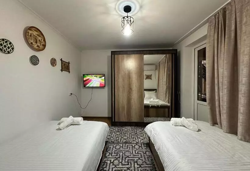 ペンション Guest House Chehra