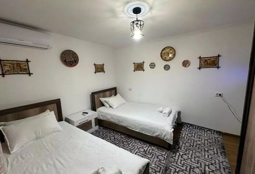 ペンション Guest House Chehra