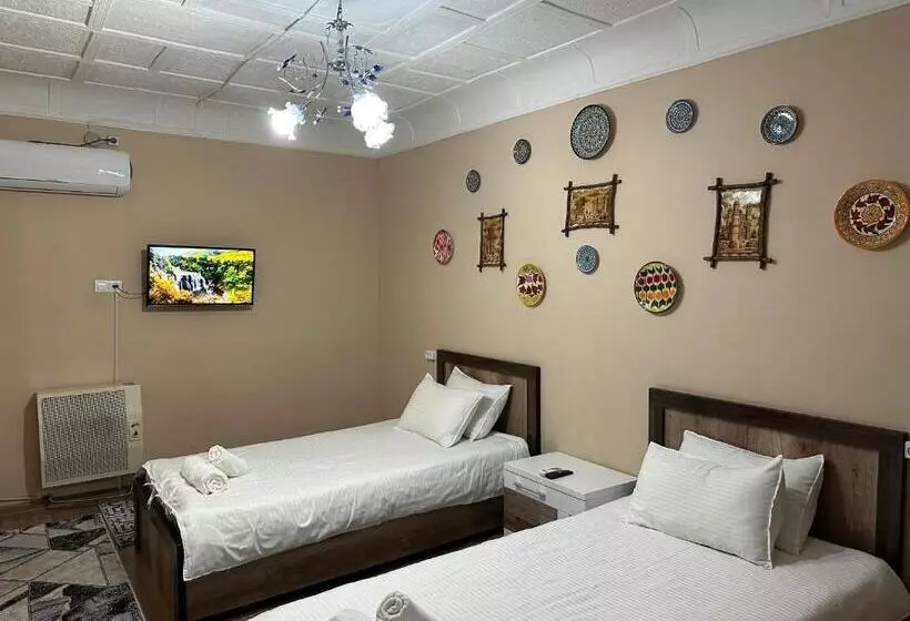 ペンション Guest House Chehra