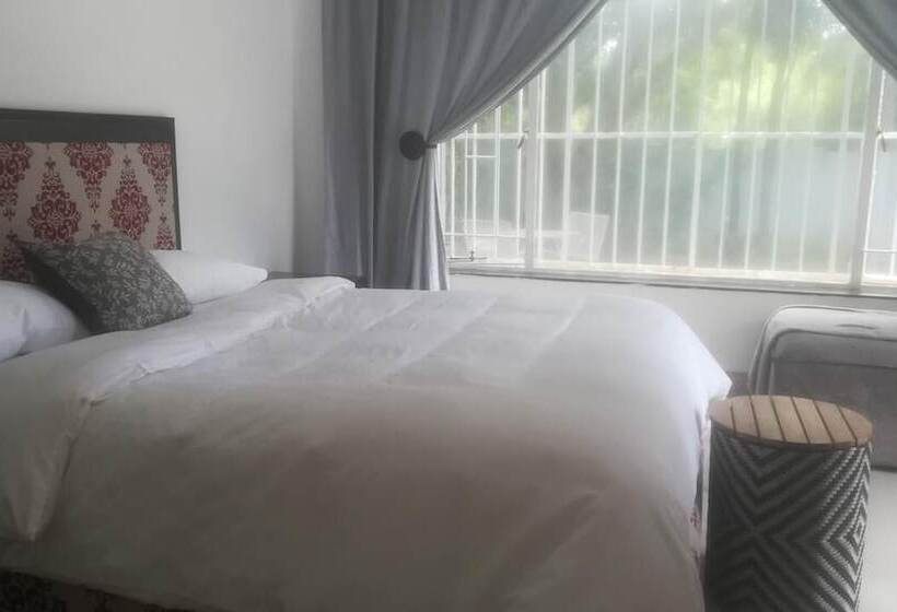 膳宿费 Ouklip Place Hotels