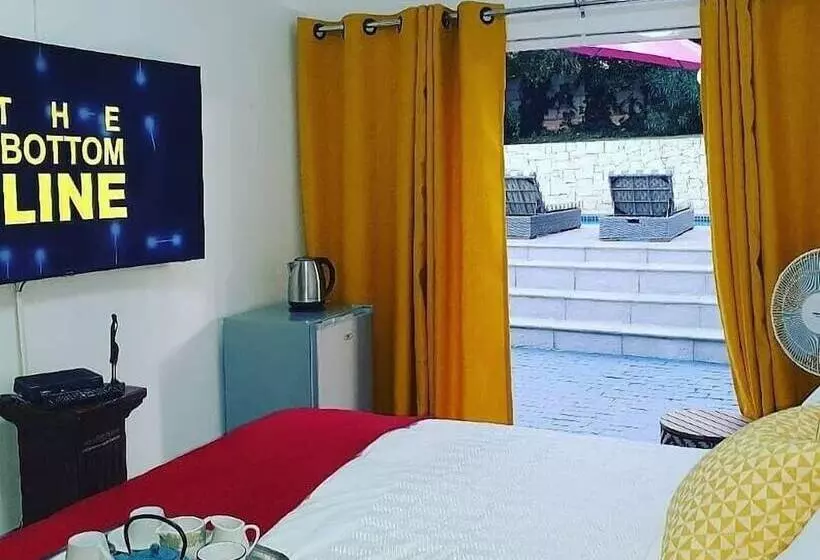 ペンション Ouklip Place Hotels