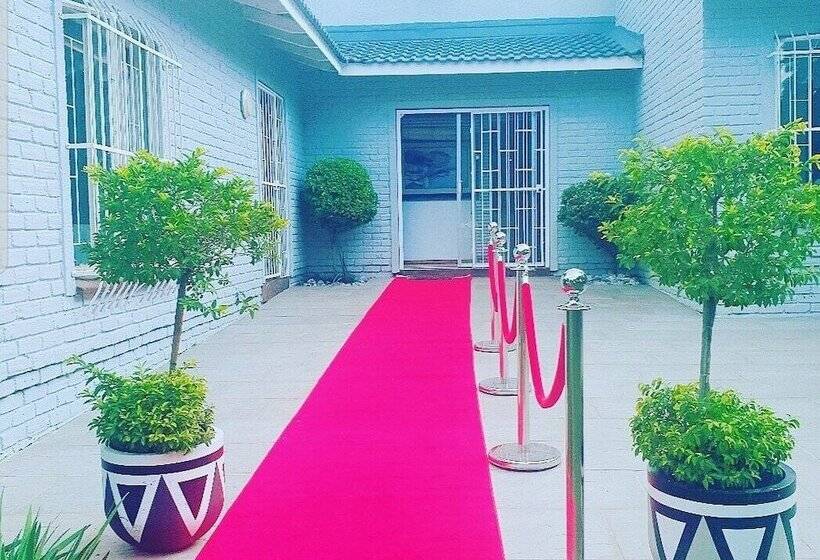 膳宿费 Ouklip Place Hotels