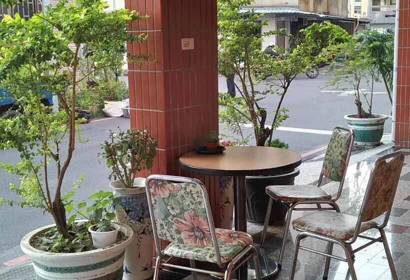 The Ley Hotel 寶麗頌旅館