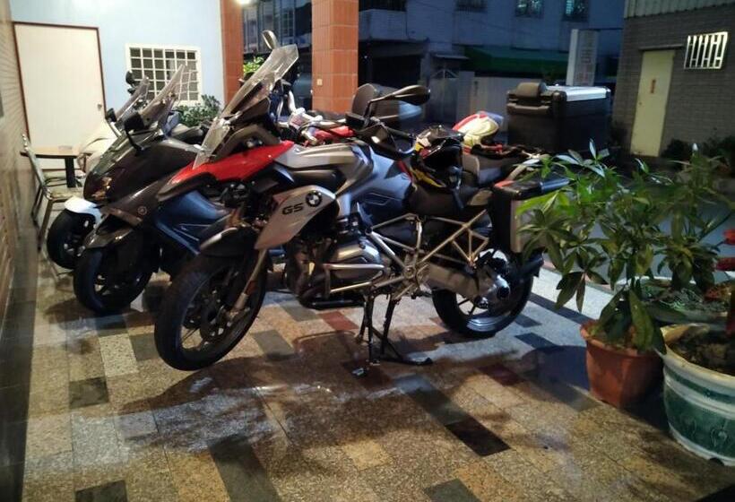 The Ley Hotel 寶麗頌旅館