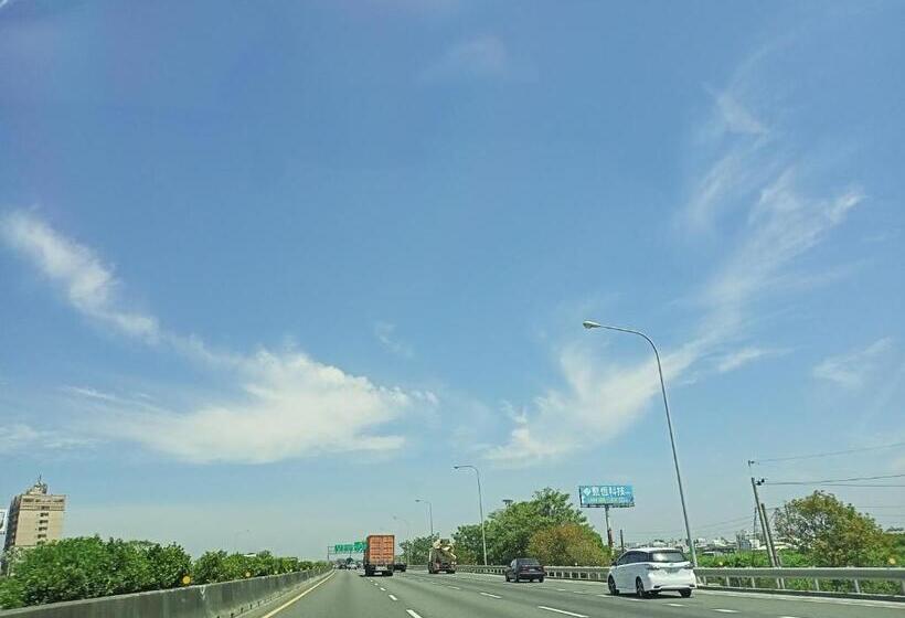 The Ley Hotel 寶麗頌旅館