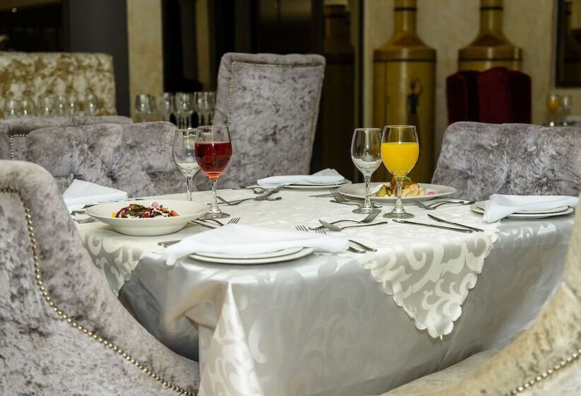 Equestrian Royal Boutique Hotel & Spa