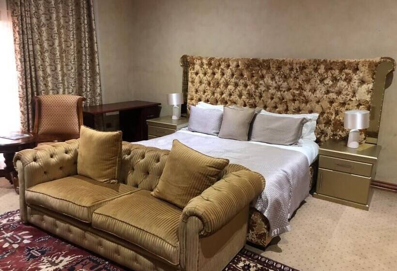 Equestrian Royal Boutique Hotel & Spa