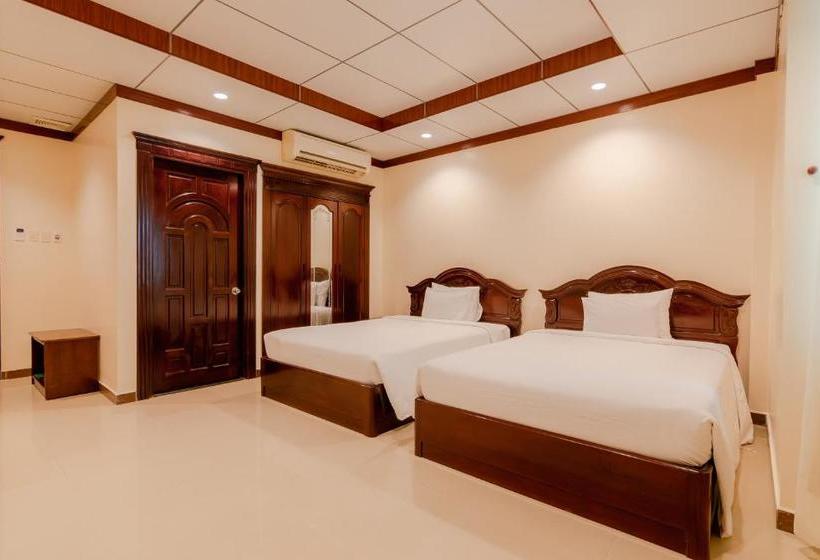 هتل Sun And Sea Leisure