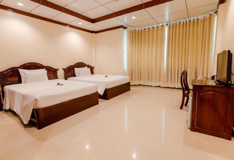 هتل Sun And Sea Leisure