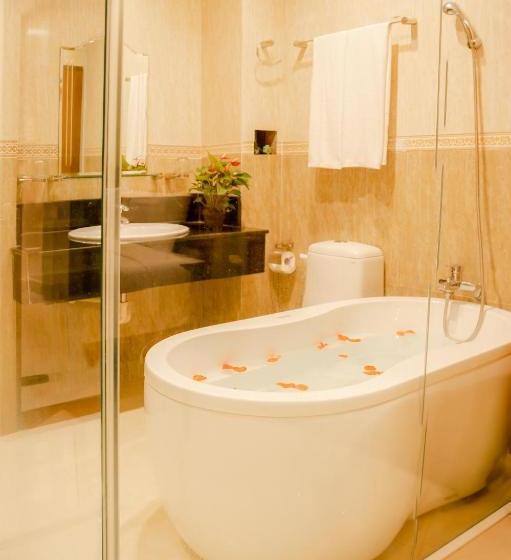 هتل Sun And Sea Leisure