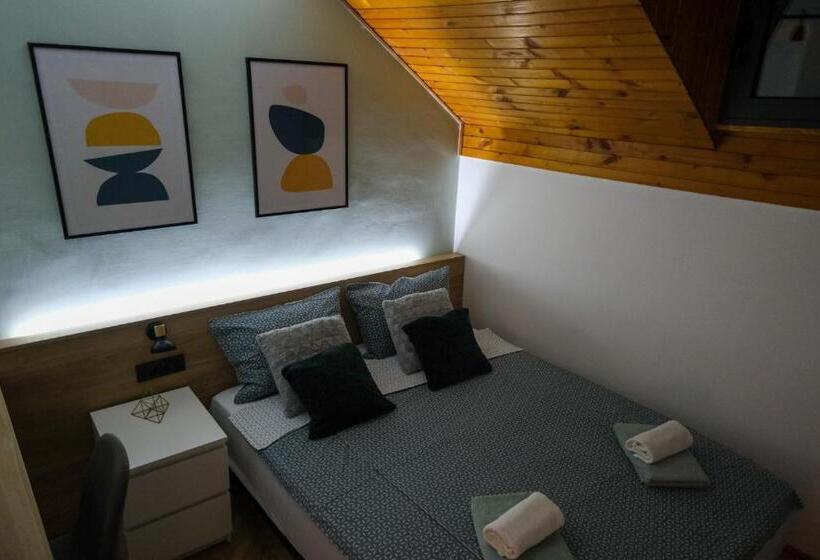 پانسیون Sunrise Apartments