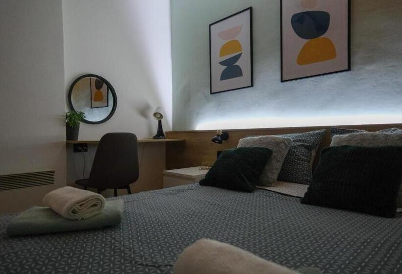 پانسیون Sunrise Apartments