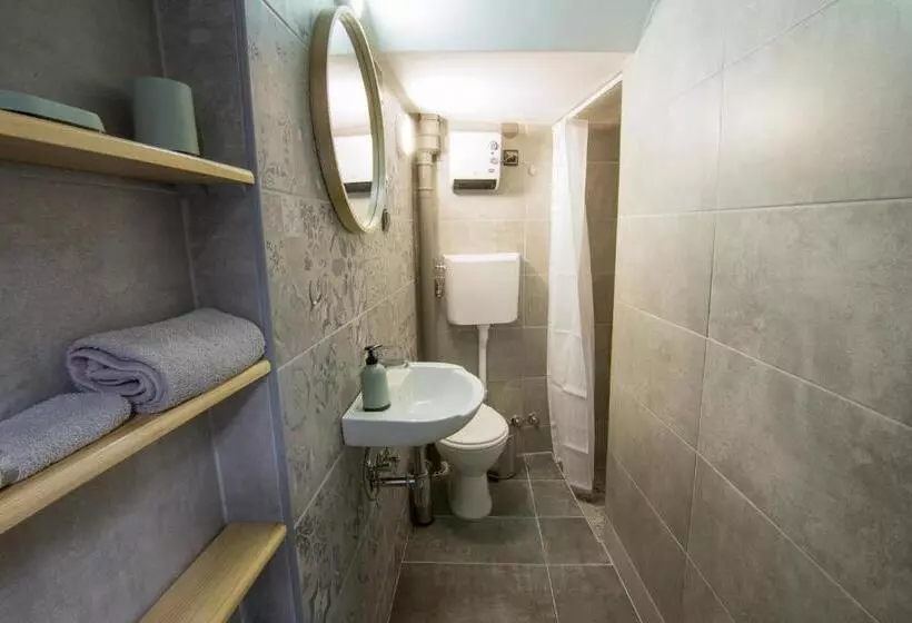 پانسیون Sunrise Apartments